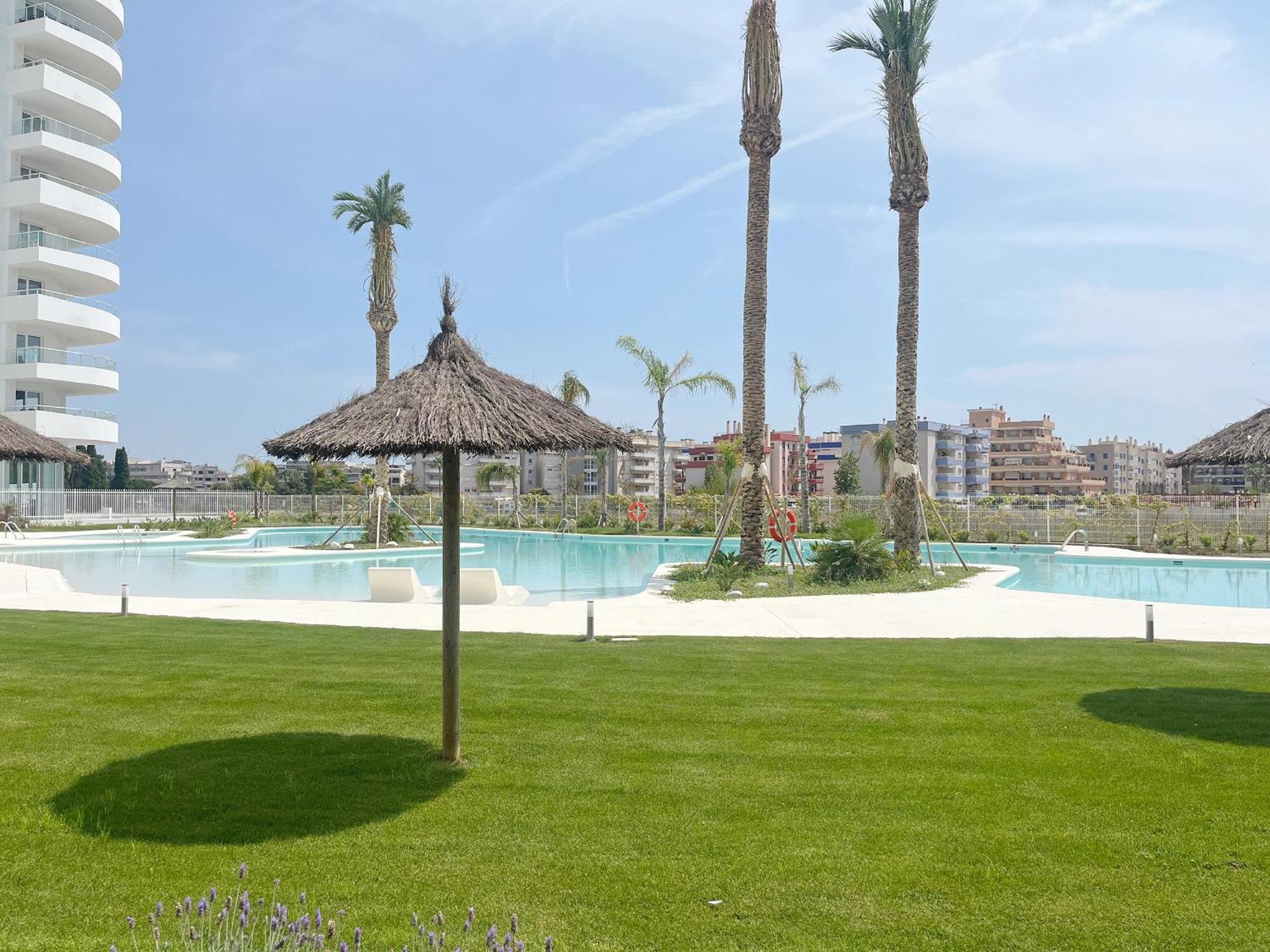 Global Properties, Apartamento Con Terraza Y Vistas A La Piscina En Gran Canet Canet d'En Berenguer Esterno foto